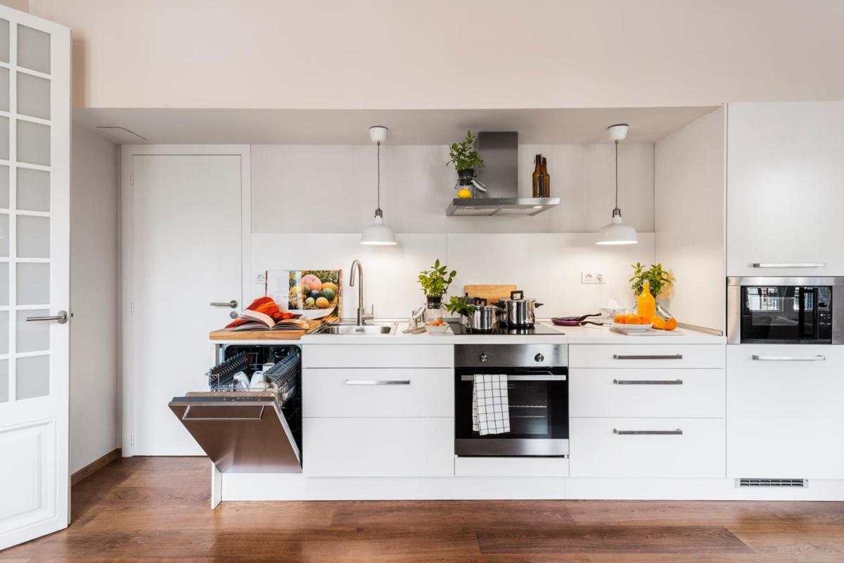 Appartamento Bed&Bcn Diagonal 2 Barcellona Esterno foto